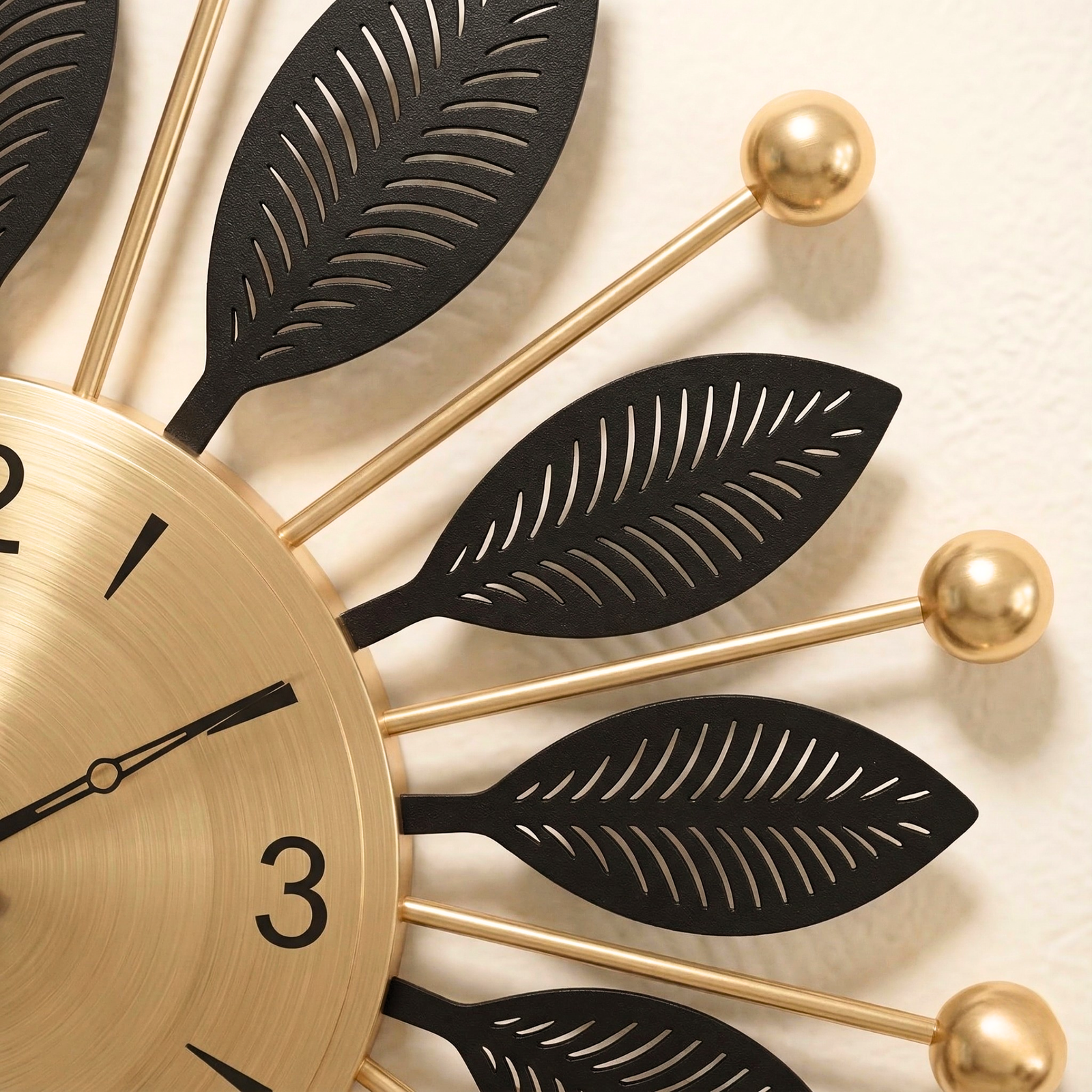 Luxury Black & Gold Metal Leaf Wall Clock – Modern Decorative Silent Wall Clock for Living Room & Bedroom - Image 3